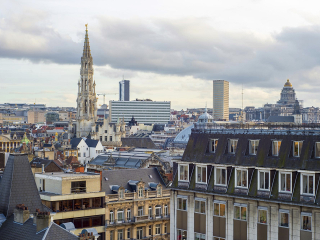 Ile trwa podróż ze Śląska do Belgii? 